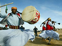 m�har�e dans le d�sert tunisien - festival du desert de Douz